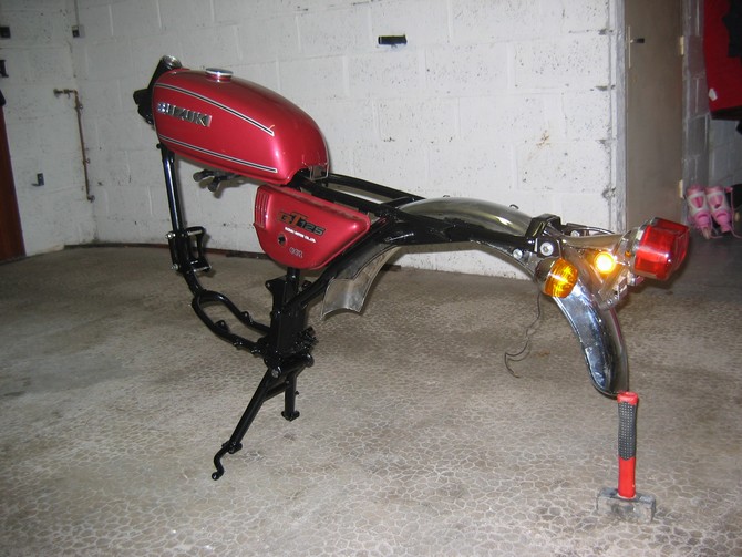 Support porte outils pour Suzuki 125 GT main image 1